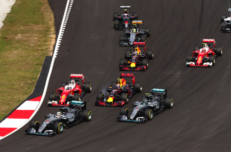 Race Notes - Ricciardo leads Red Bull one-two