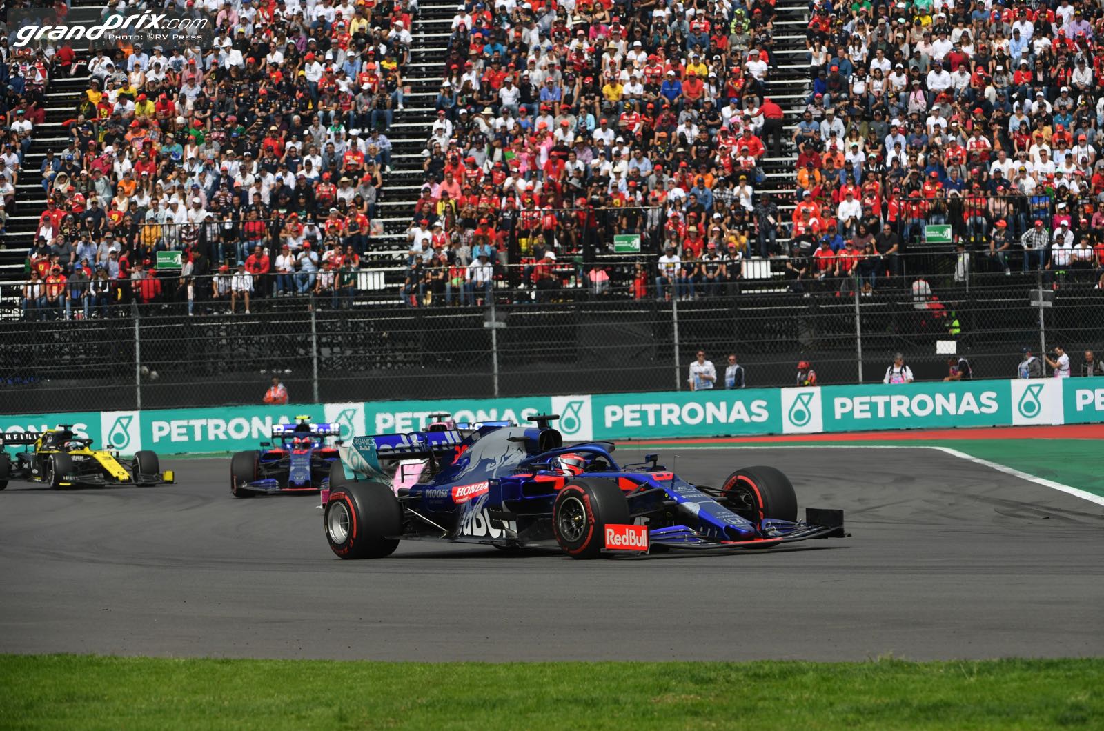 Kvyat a candidate for Red Bull return