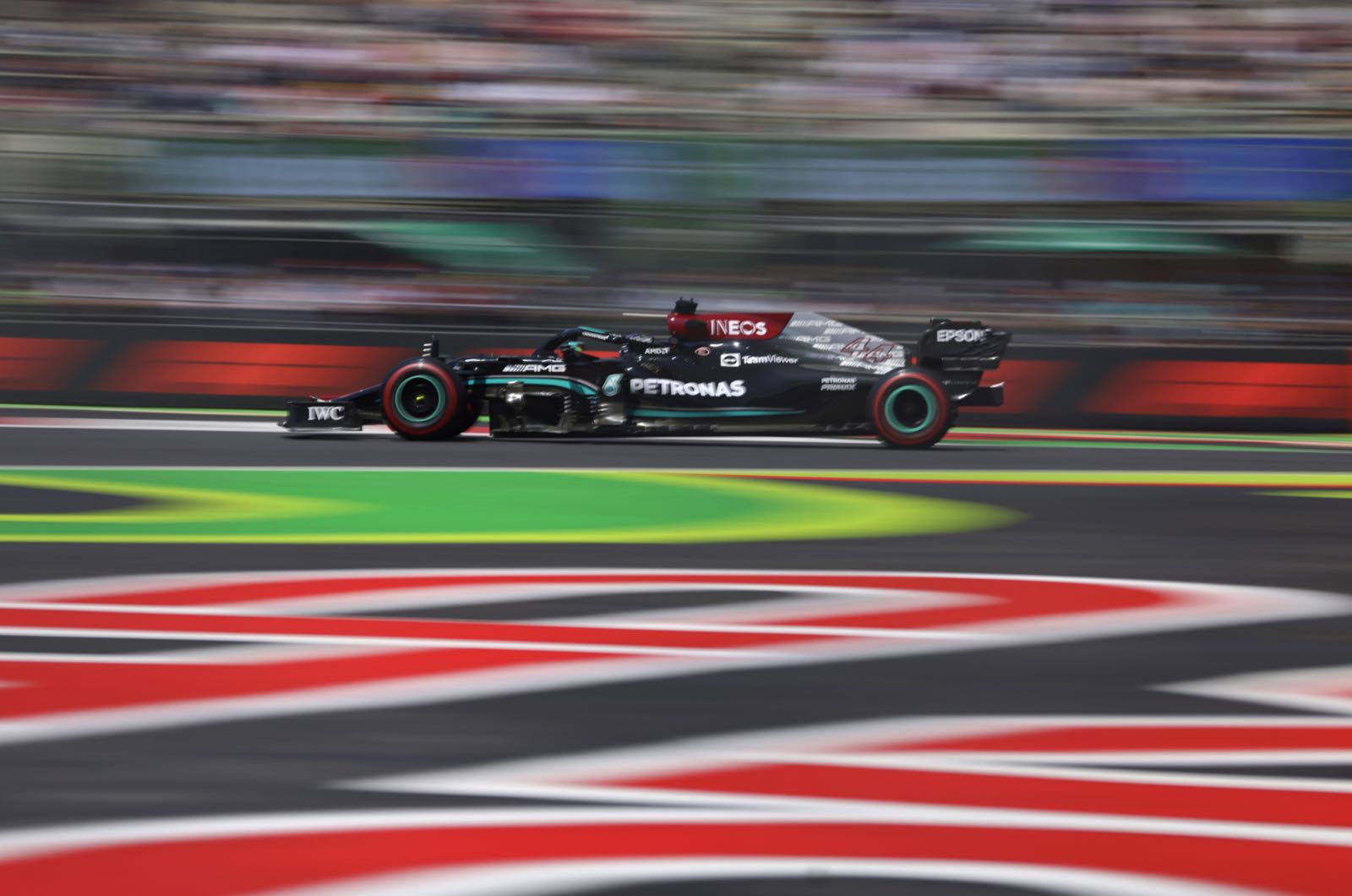 Mercedes solved Mexico engine problem says Horner