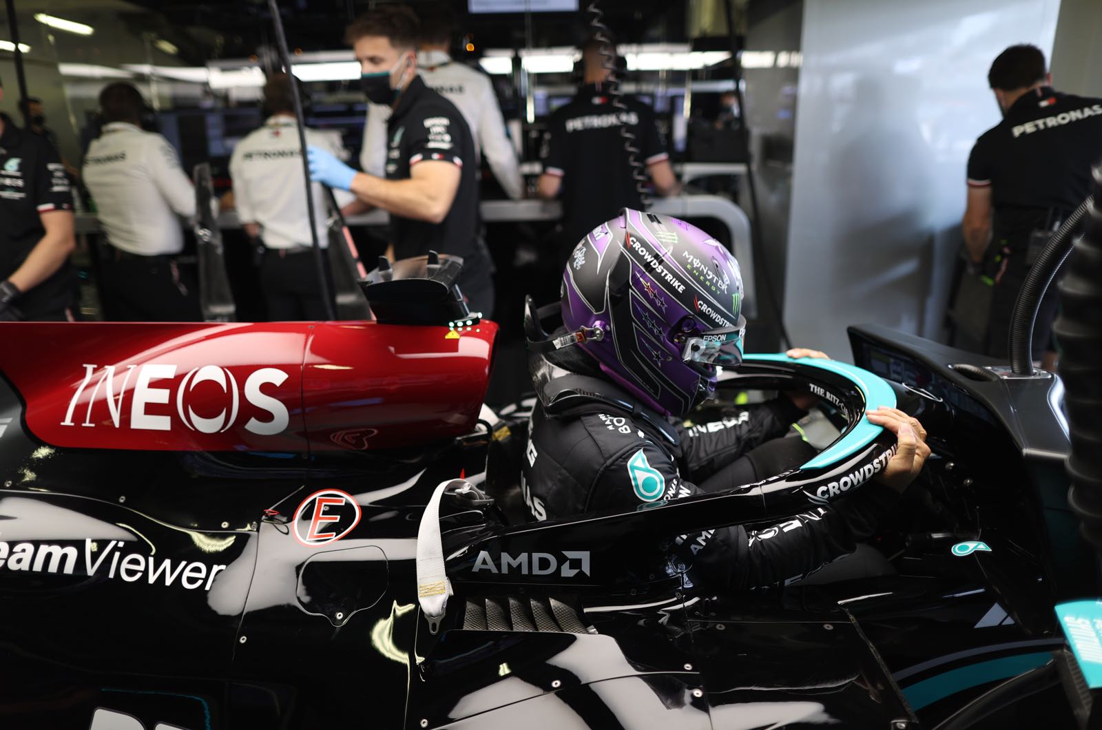Mercedes engine problems surprise Honda