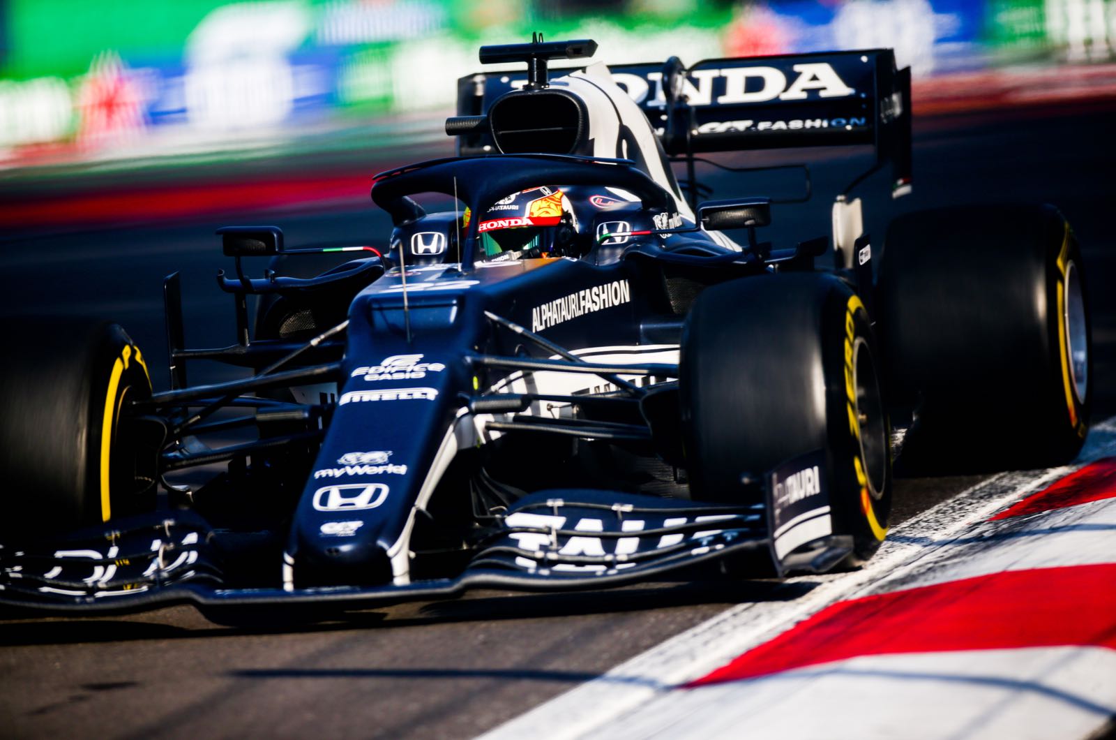 Red Bull hits reverse after Tsunoda blame