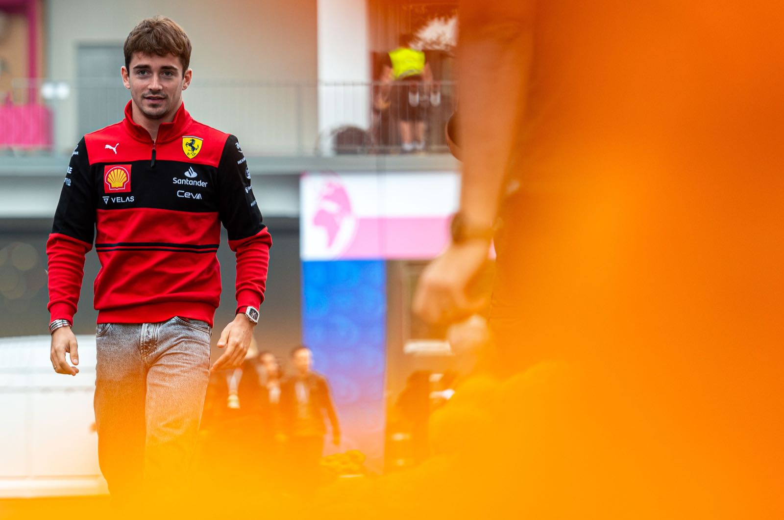 Leclerc refuses to publicly criticise Ferrari
