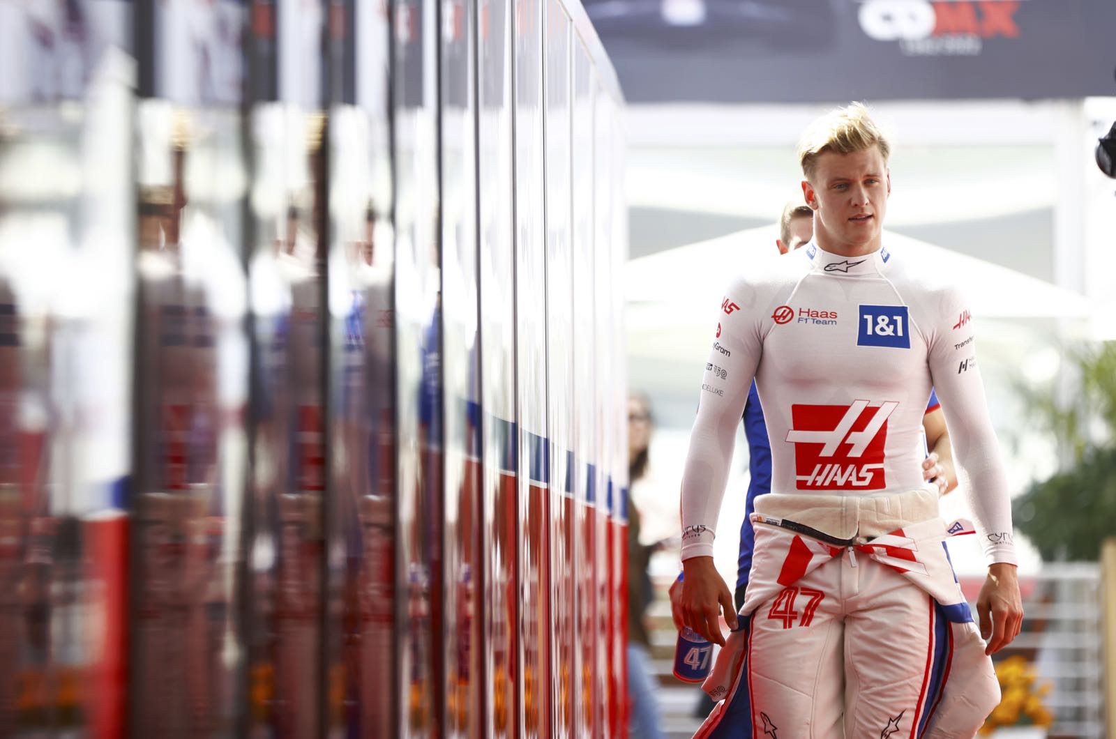 Schumacher still in running for Williams seat