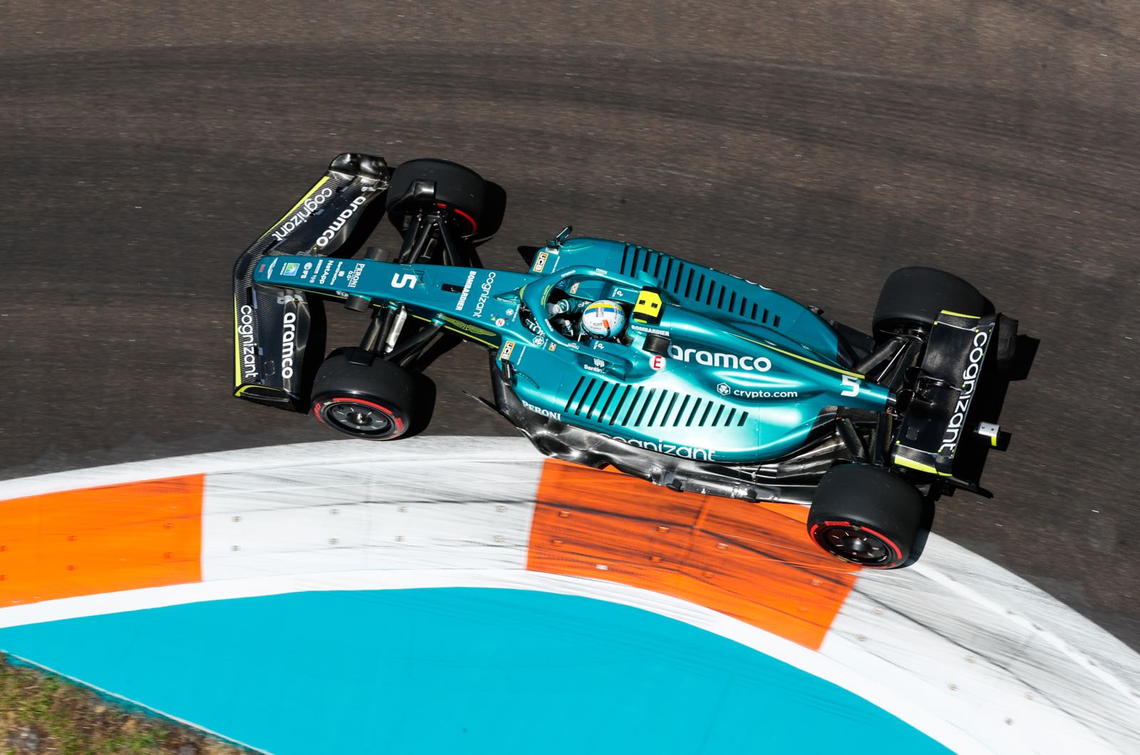 Vettel invited to test Formula E car