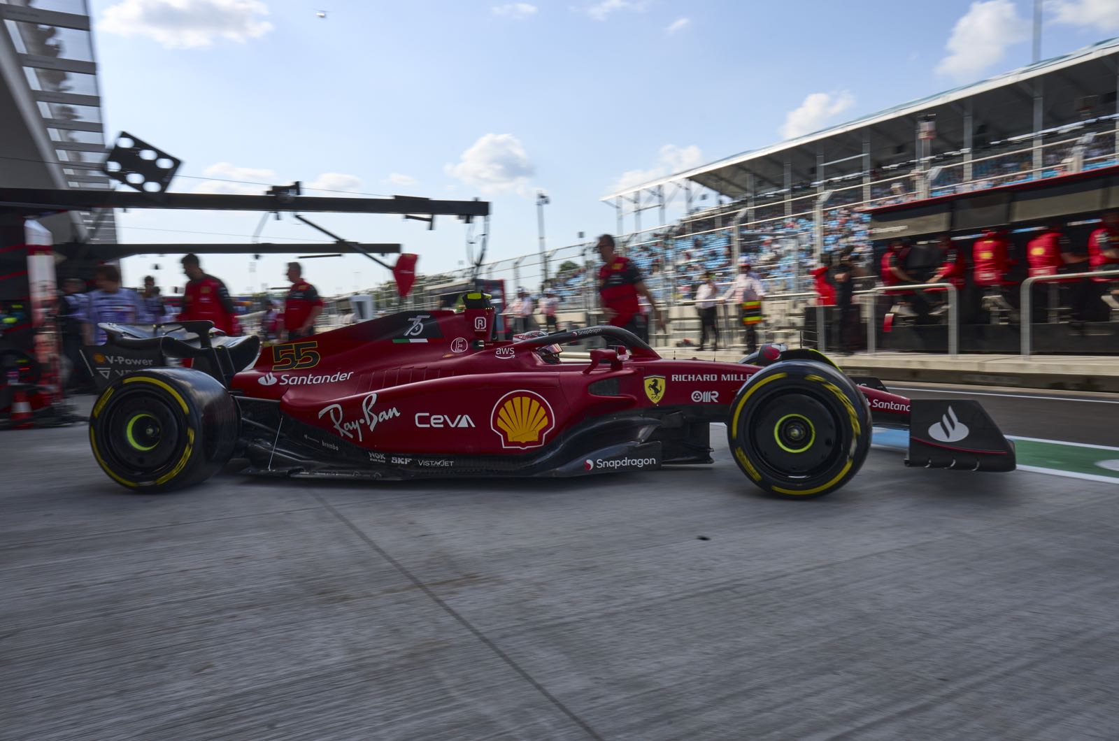 New F1 cars bad for drivers' health says Sainz