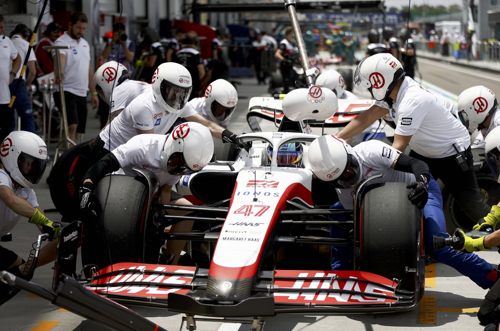 No big step from Schumacher in 2022 says Steiner