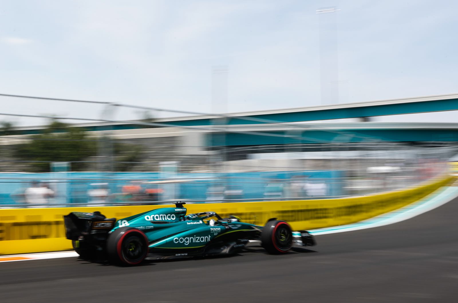 Mercedes split necessary for victory says Whitmarsh