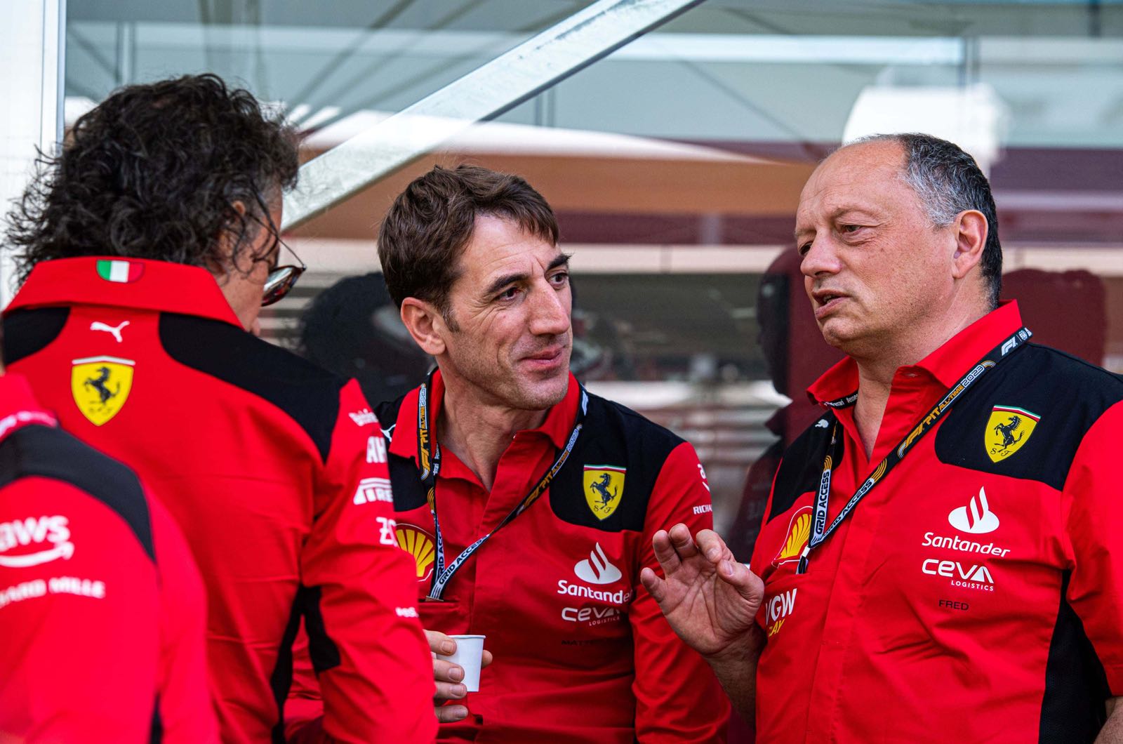 Vasseur jokes amid swirling Hamilton rumours