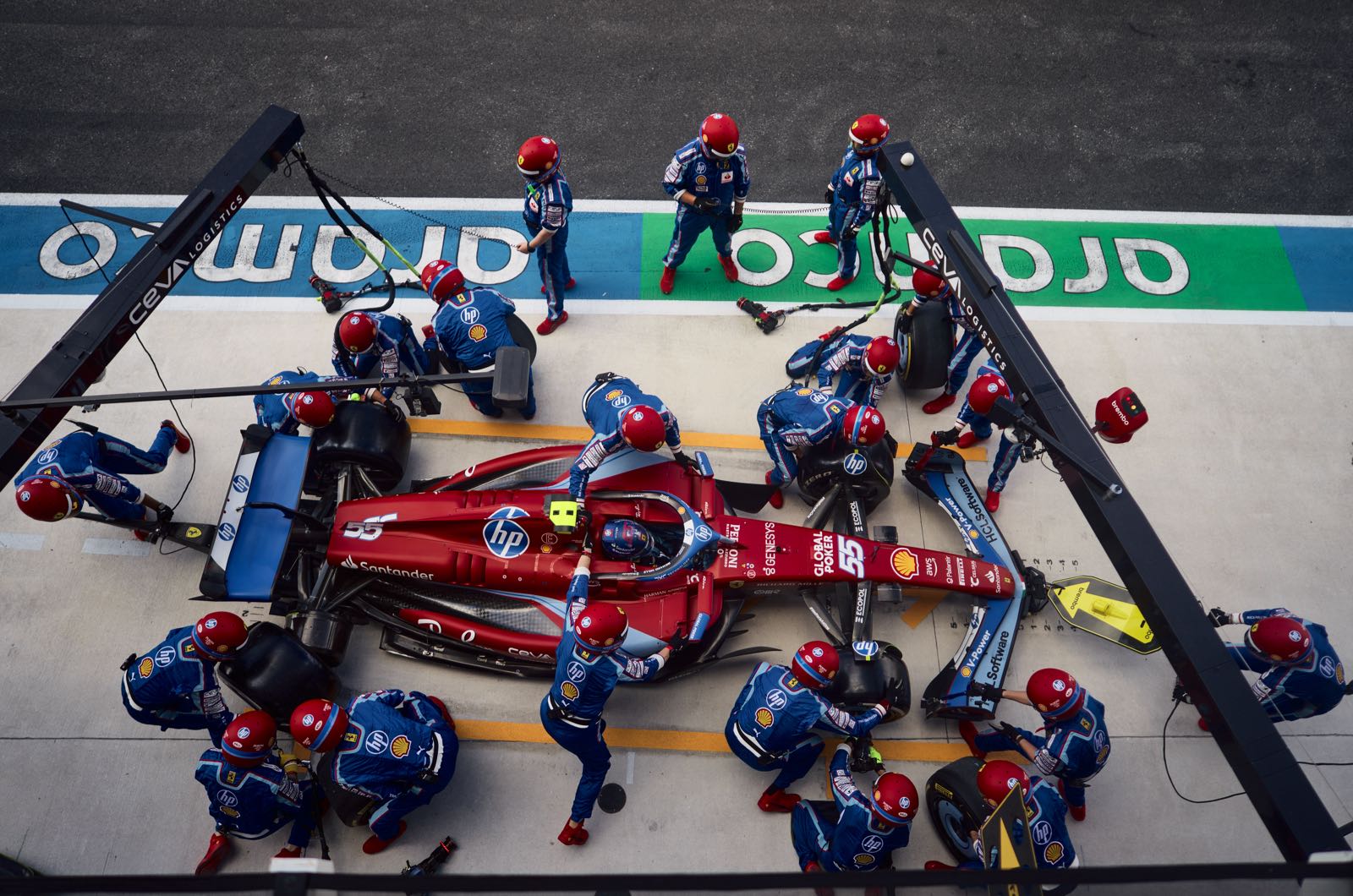 F1 driver silly-season now a waiting game