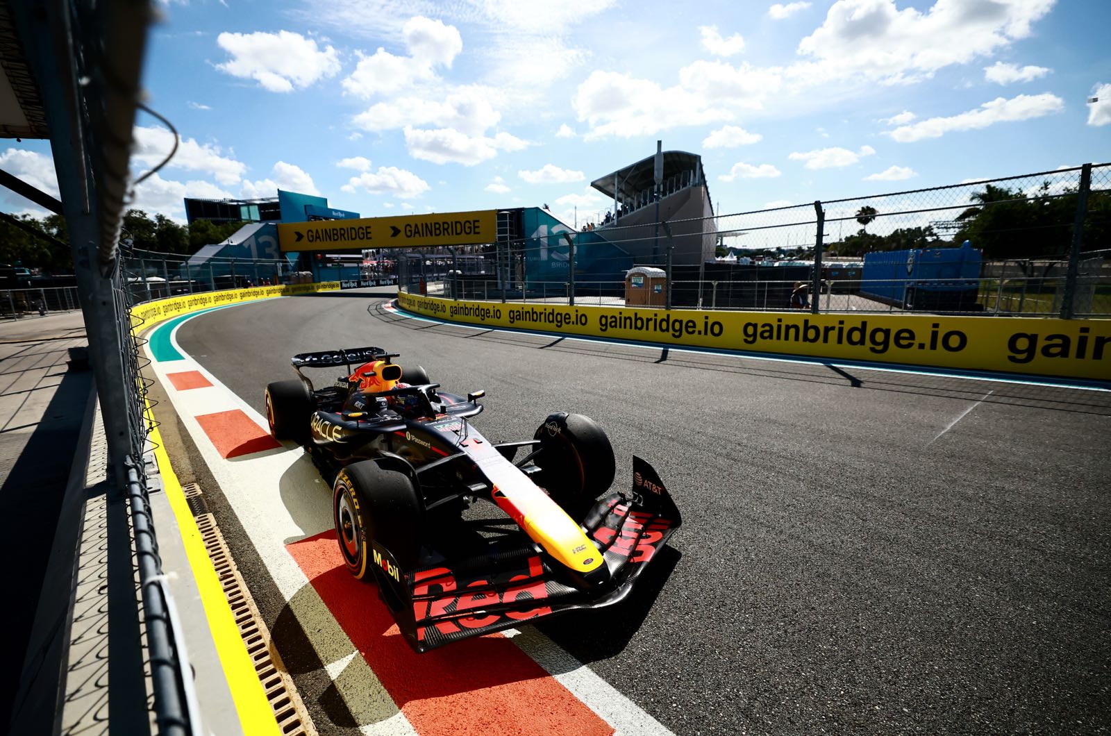 Zak Brown wants Verstappen to stay at Red Bull
