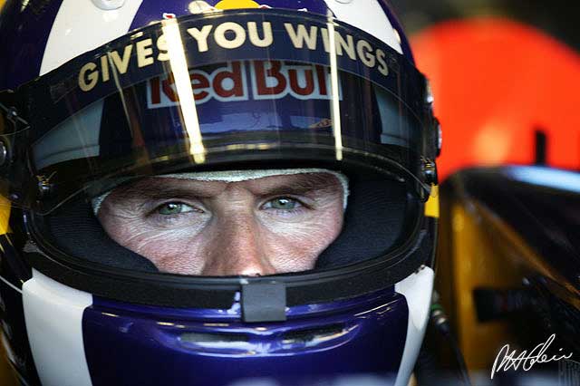 The F1 drivers opt for private talks