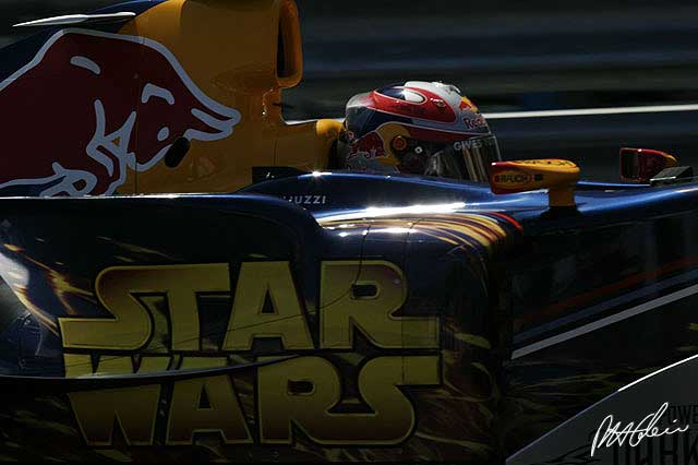 Liuzzi stays at Red Bull