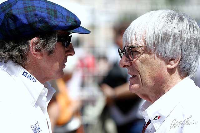 Stewart fires back at the FIA