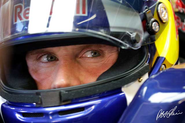 Coulthard to retire