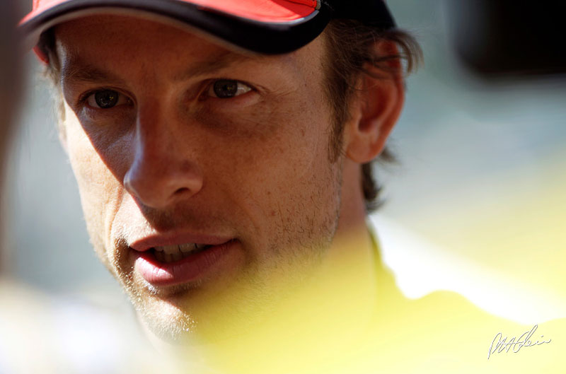 Overtaking at Valencia still tough, says Button