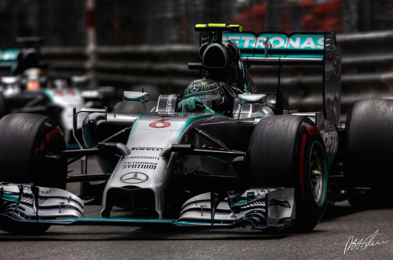 Race Report - Rosberg Rules, Hamilton Fumes