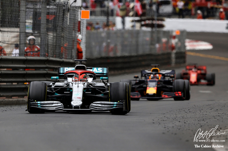 Race Analysis - What Would Niki Do?