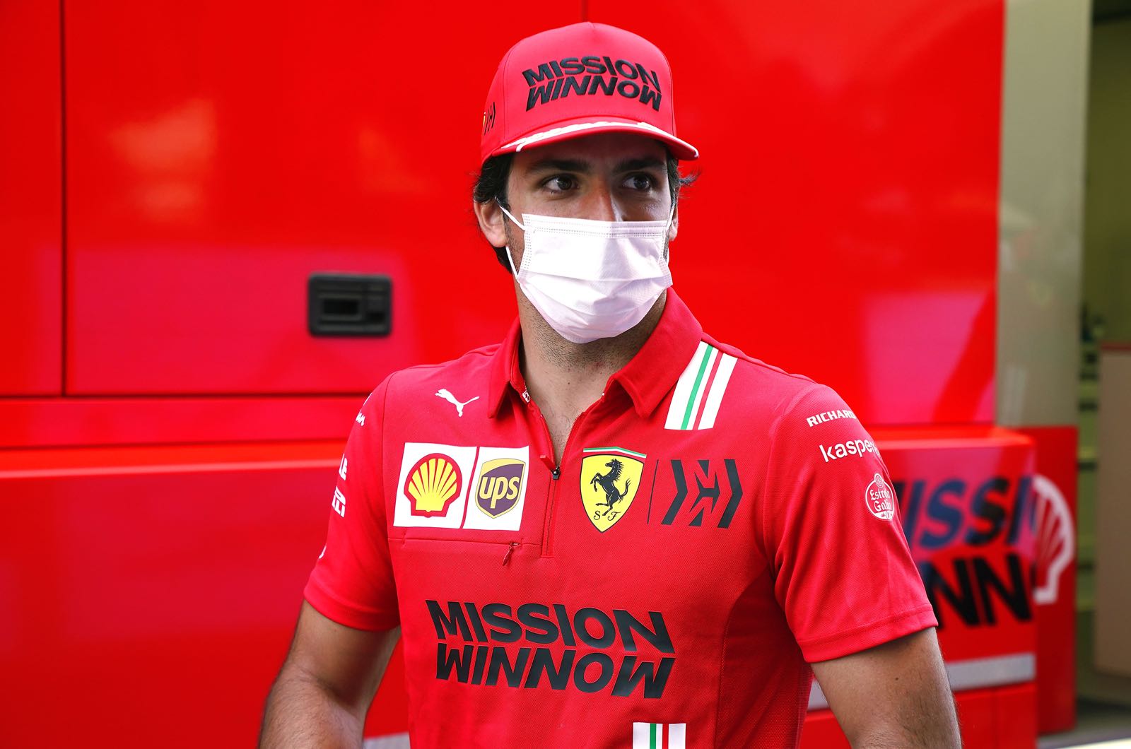 Ferrari's Sainz dreaming of Monaco pole