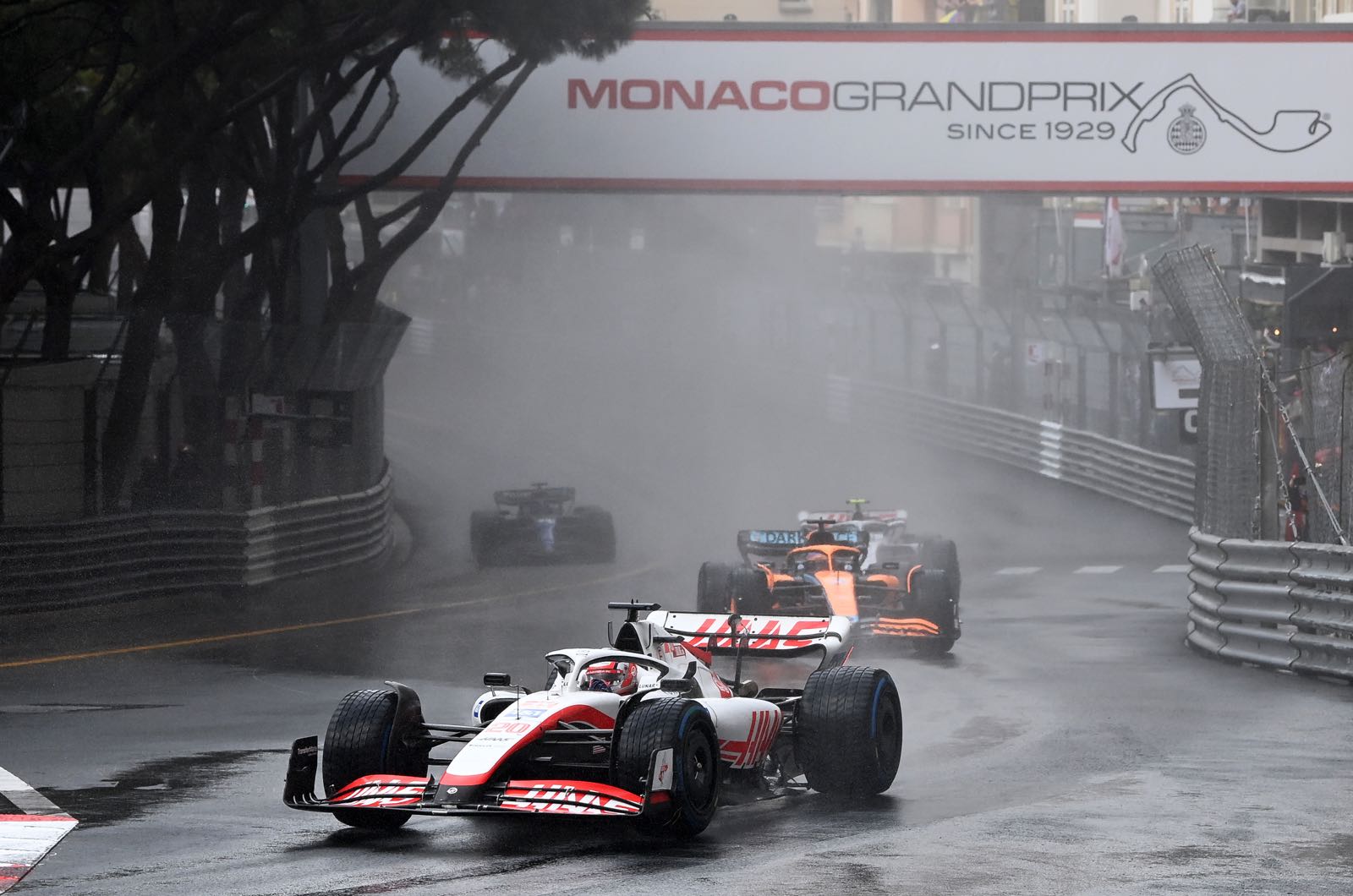Maranello HQ helping Haas says Magnussen