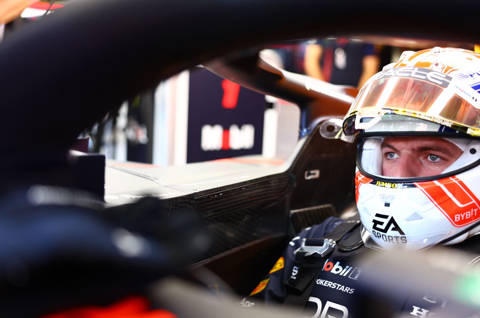 Friday Report - Verstappen Again Fastest in FP2