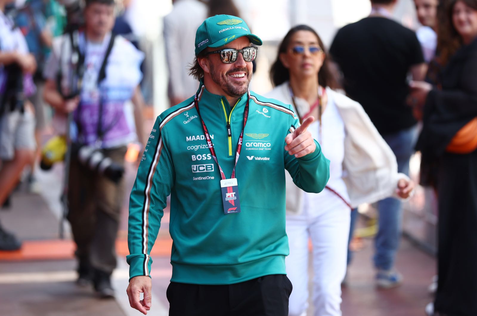 Alonso not sure if he will extend Aston contract