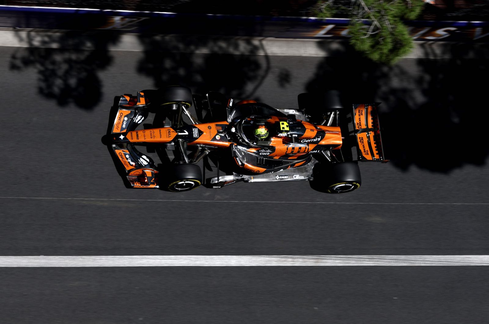 McLaren adds Macarena wing as Ferrari's gain emerges
