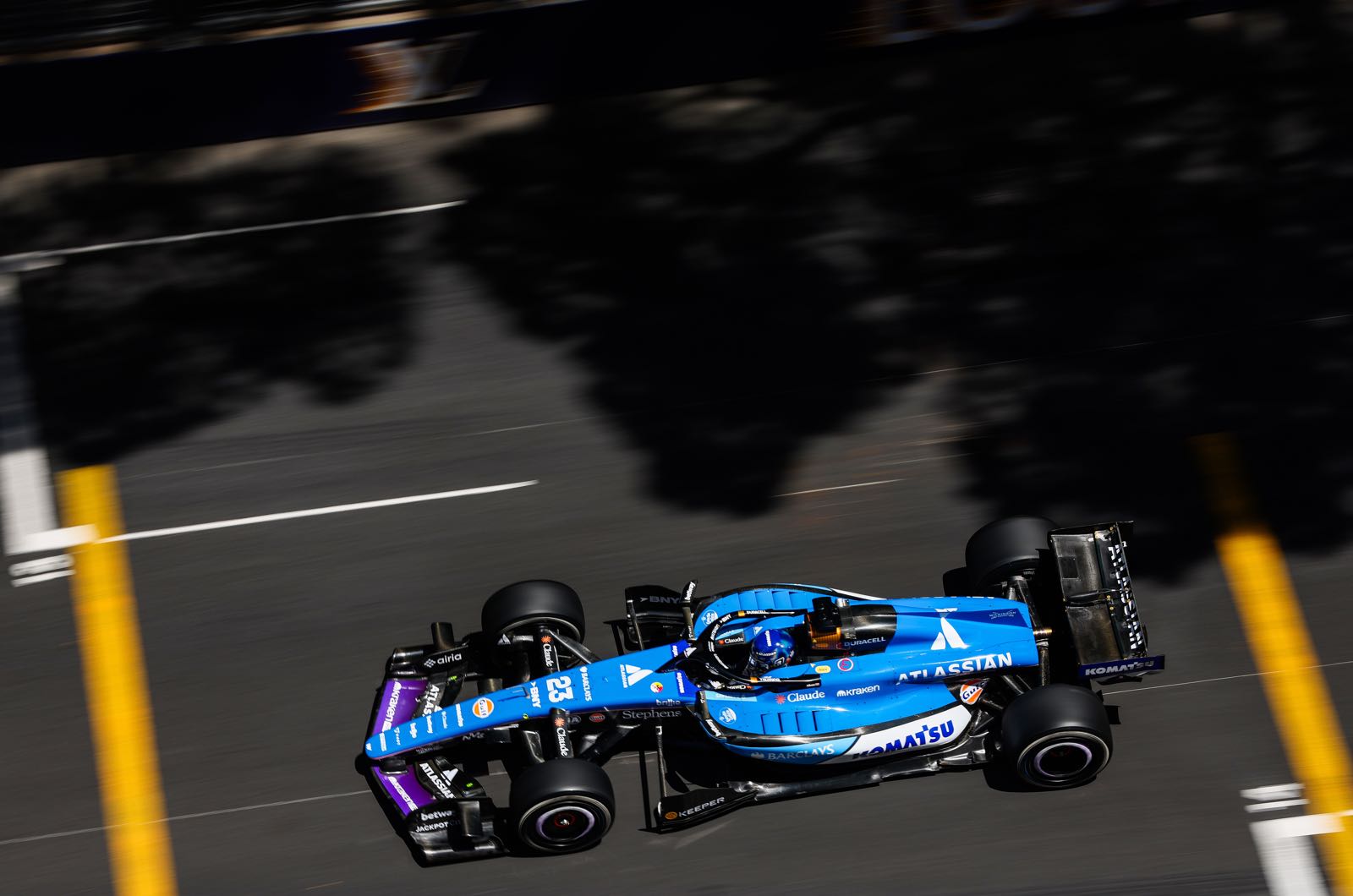 No top team vacancies for Sainz, Albon, says Vowles