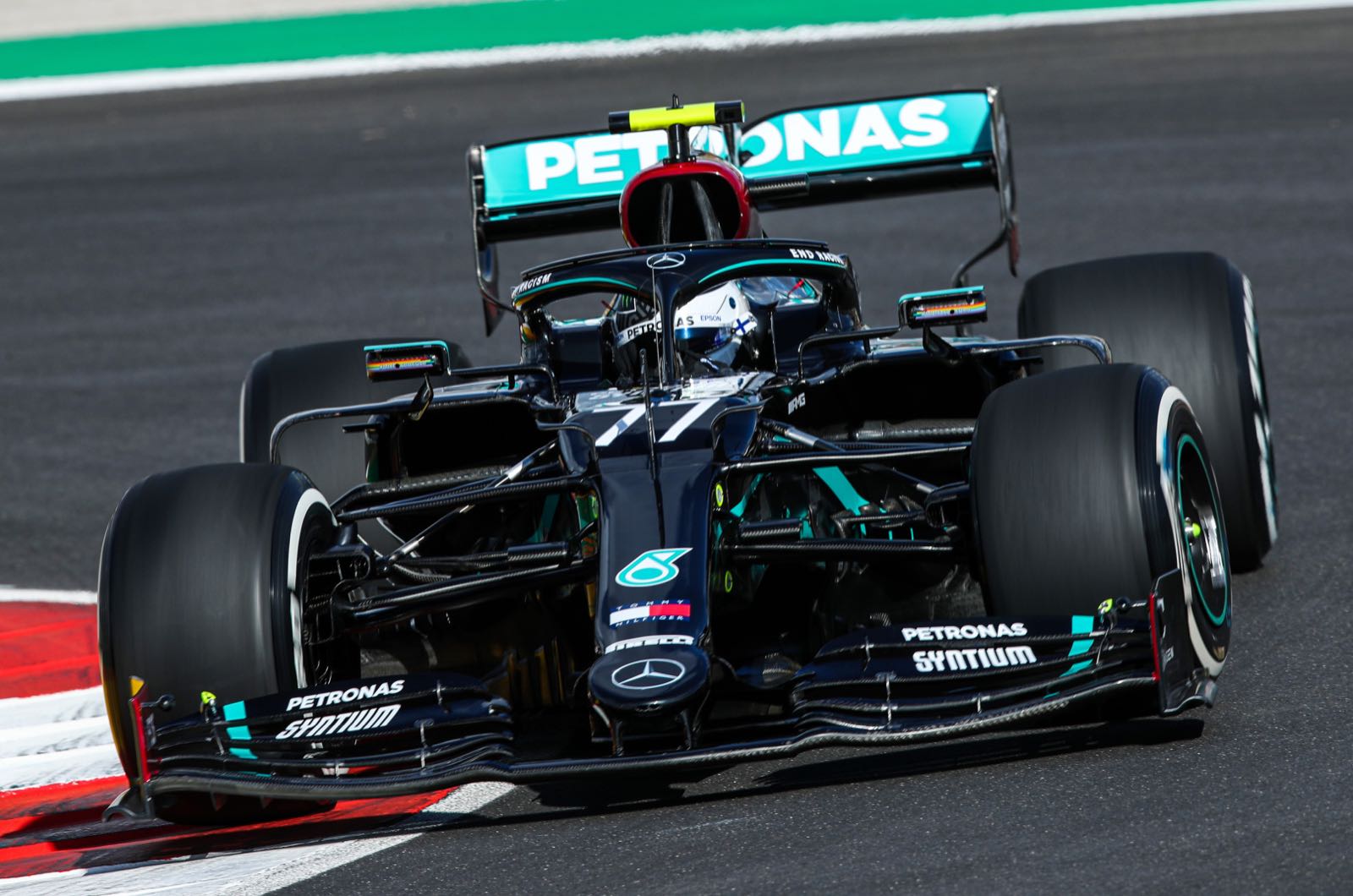 Bottas won't take Rosberg's approach to beat Hamilton