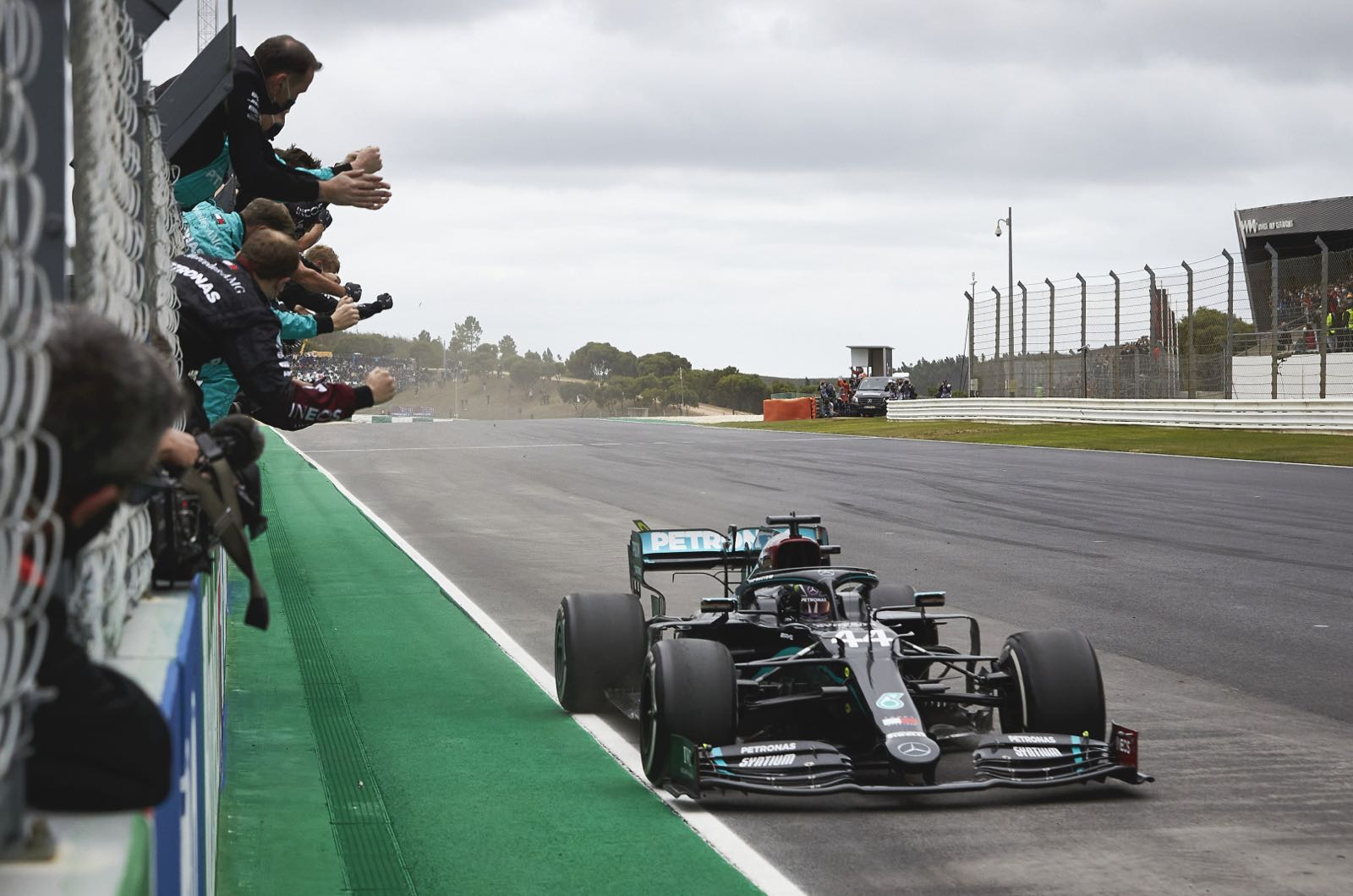 Hamilton plays poker with four aces