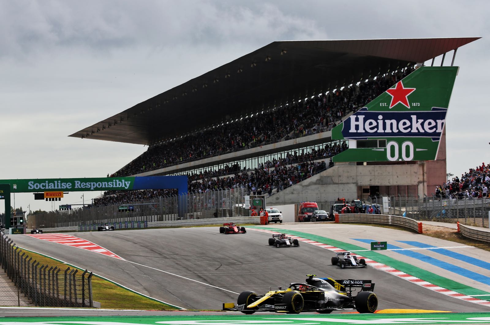 F1 weighs Europe finale as Middle East calendar talks continue