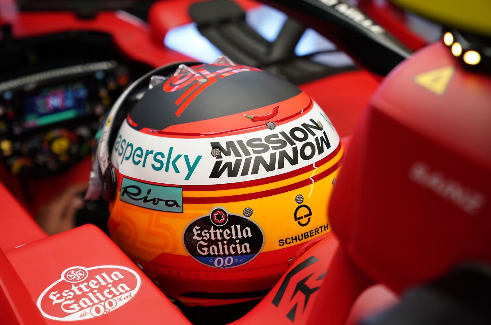Sainz learning to ignore criticism in F1