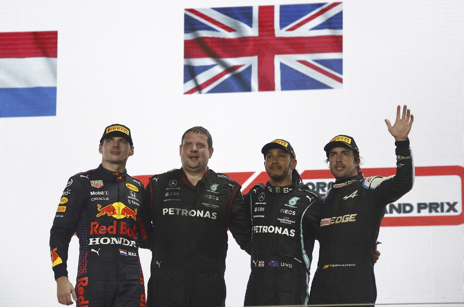Podium with title chargers felt strange says Alonso