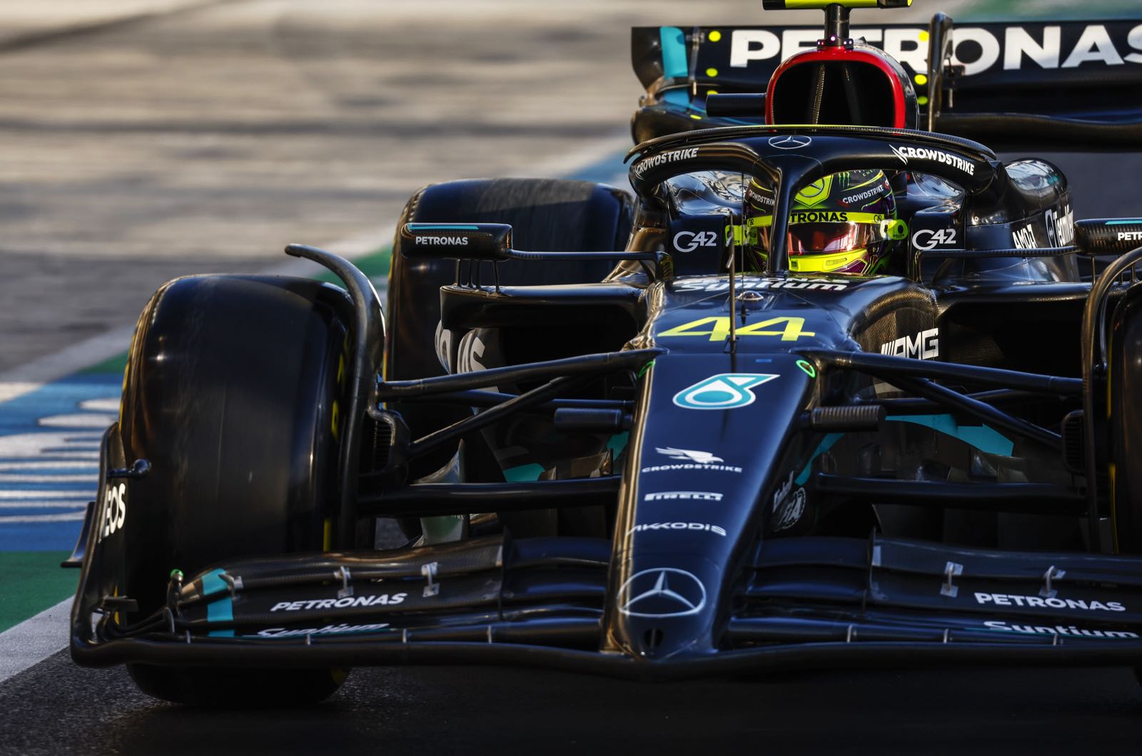 Hamilton will get new cockpit position says Wolff