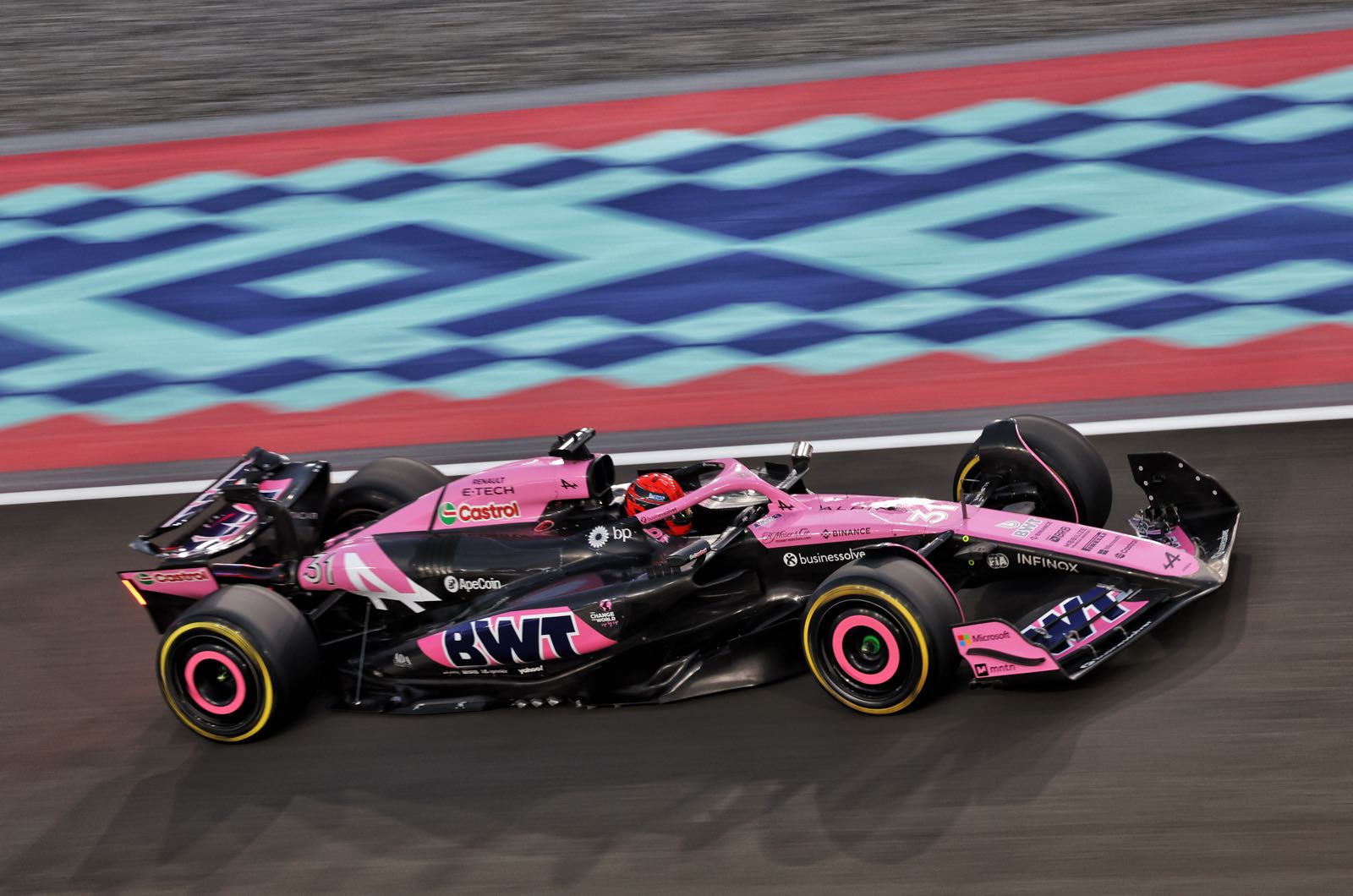 Abu Dhabi finale absence was team's decision says Ocon