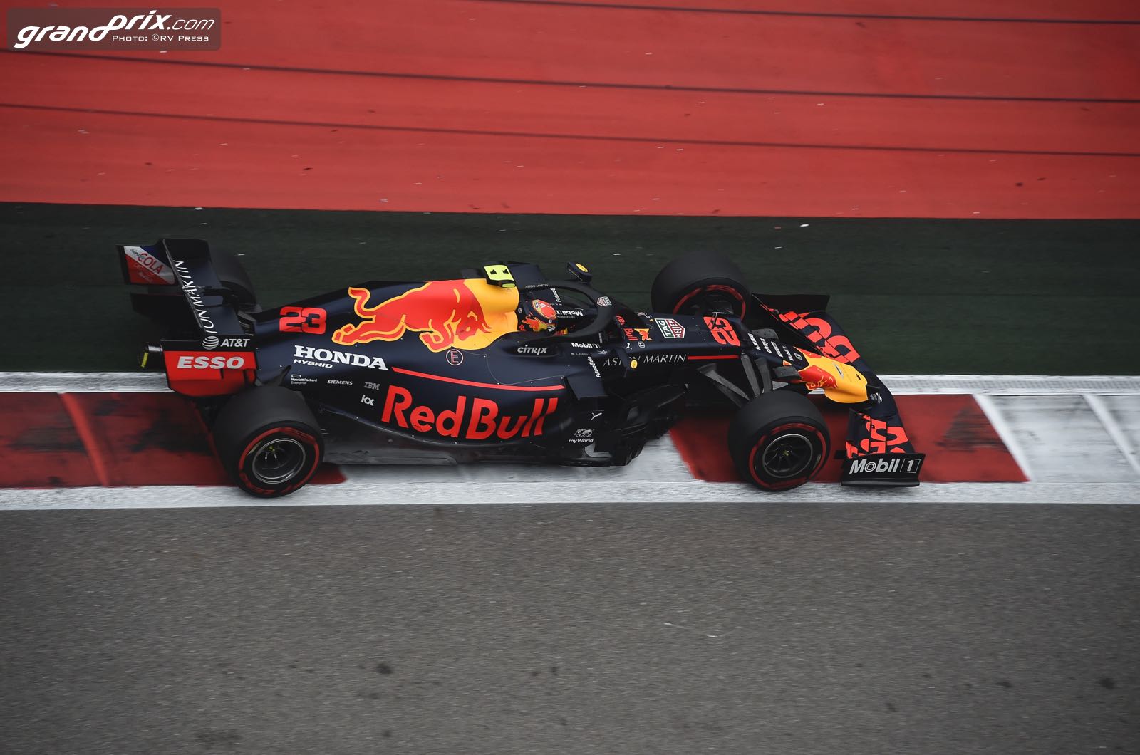 Verstappen not committing to Red Bull after 2020