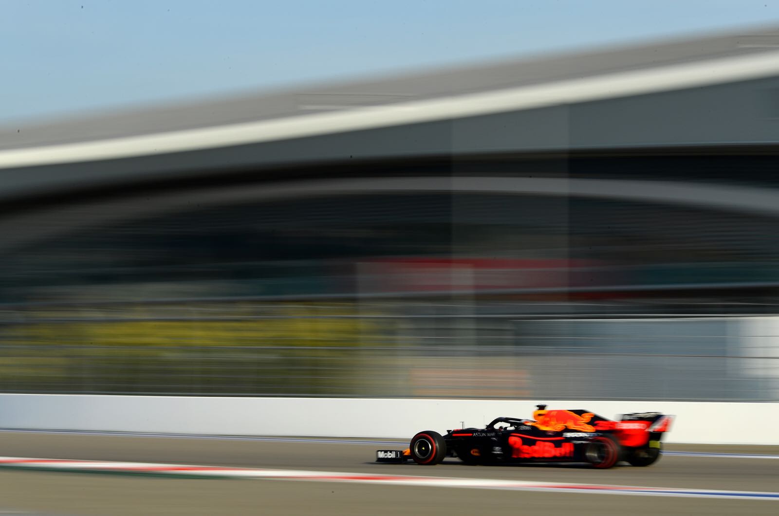 Verstappen has door open to Mercedes move