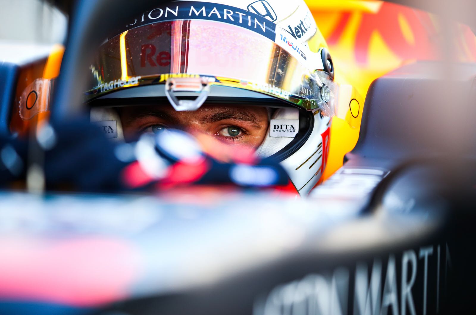 No engine clause in Verstappen contract