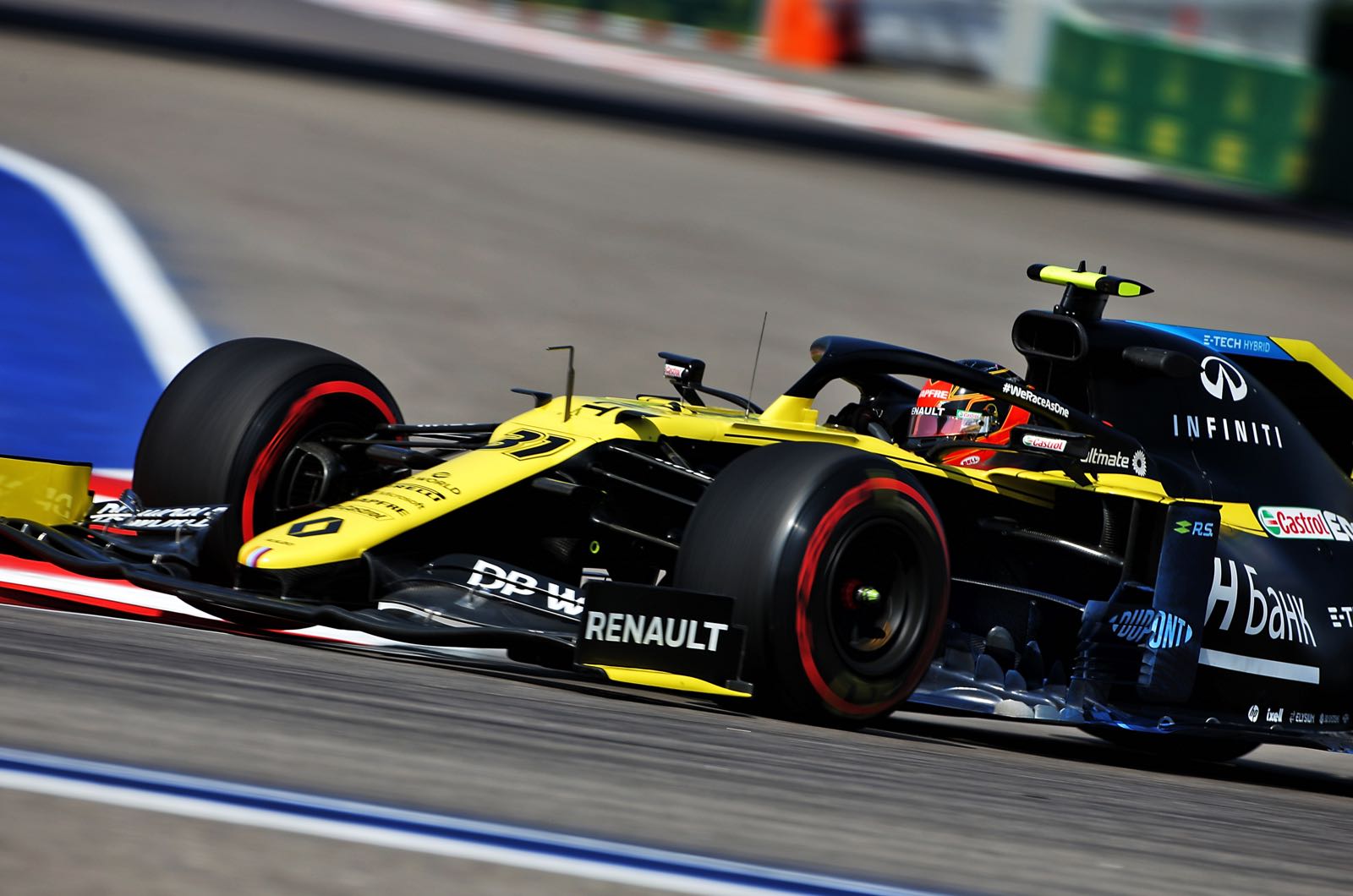 Renault doing incredible job in 2020 says Alonso