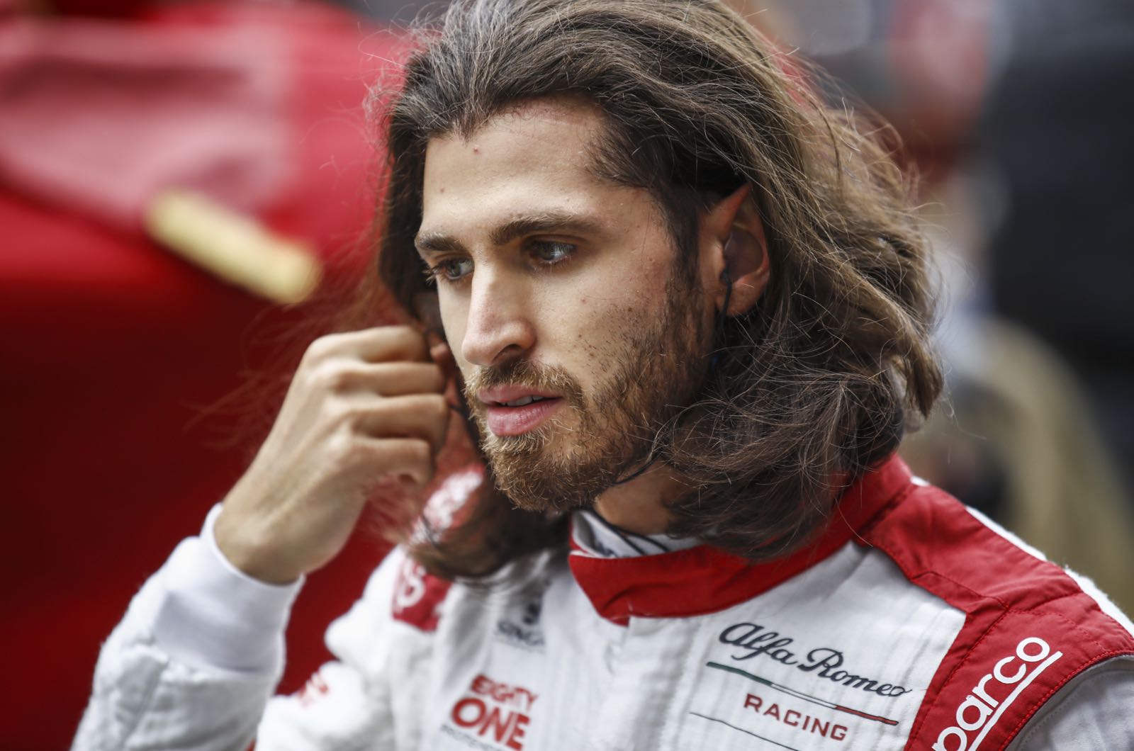 Giovinazzi keeps Ferrari reserve role