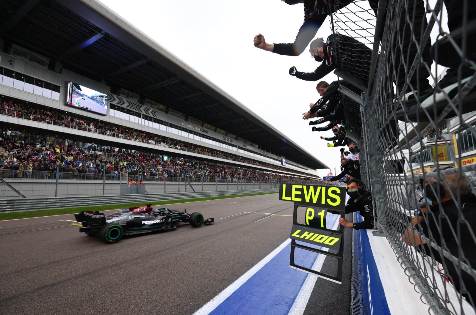 Race Notes - Hamilton takes 100th win in Russia