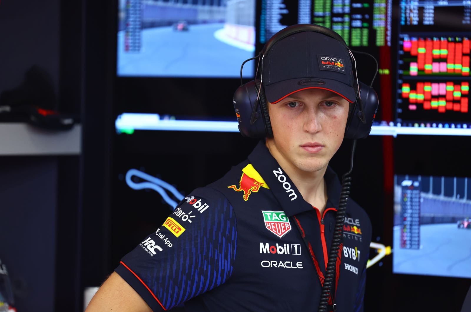 Wrong to replace de Vries with rookie Lawson says Marko