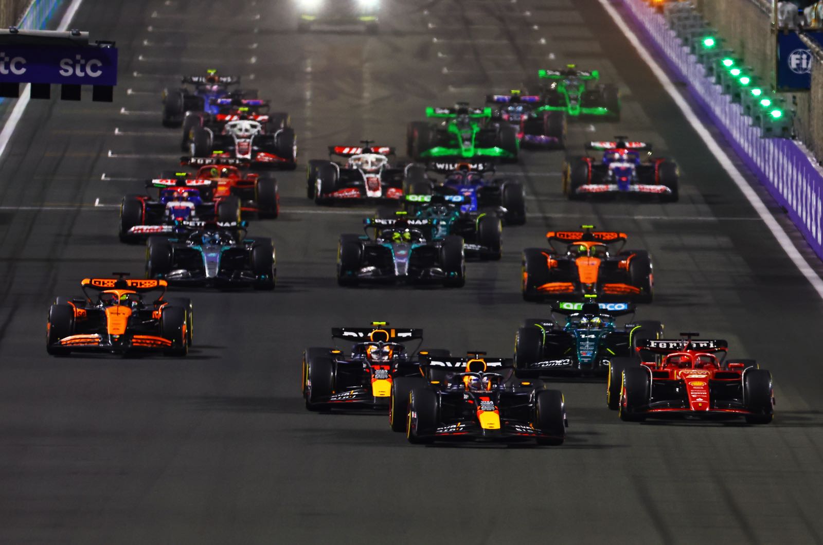 Pirelli choosing tyres for better show in 2024