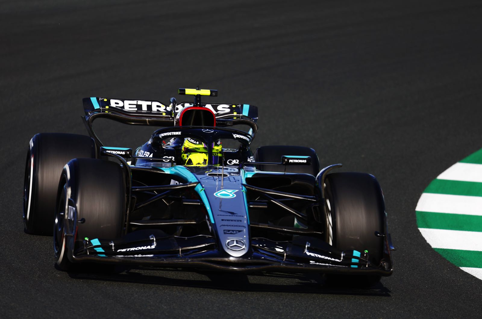 Hamilton done with struggles at Mercedes says Doornbos