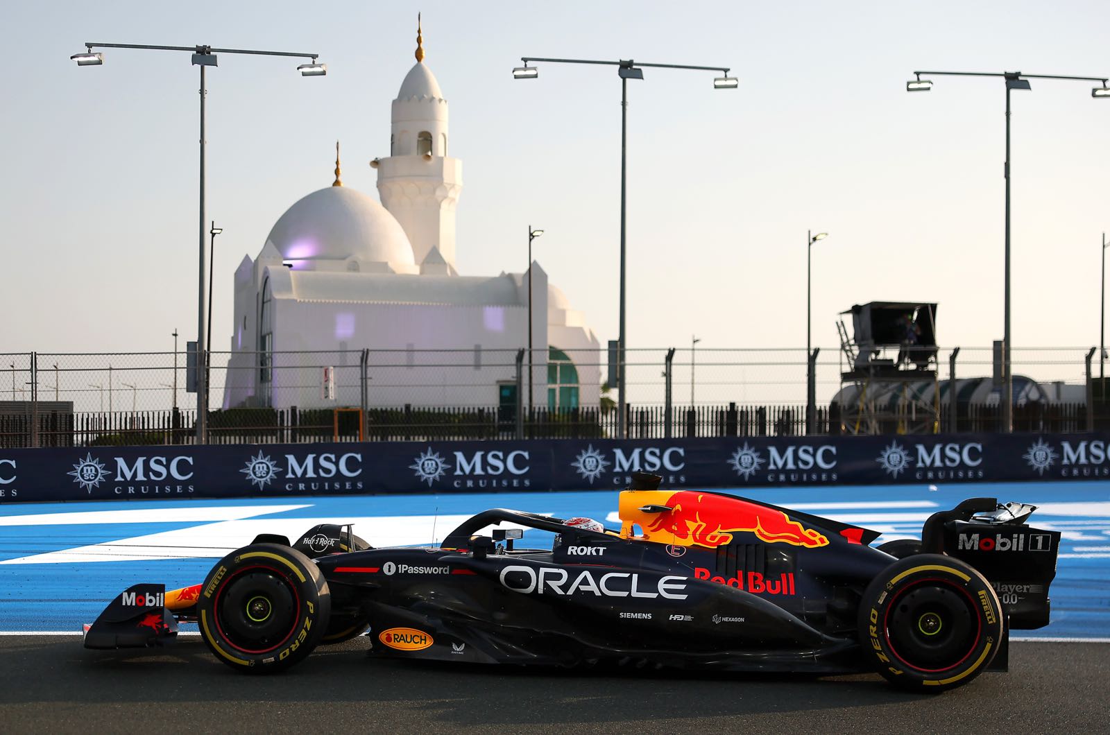 CEO Mintzlaff convinced Verstappen staying