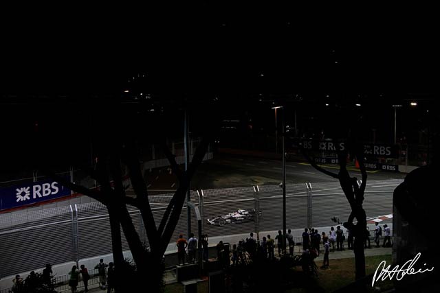 Rosberg and Nakajima stay at Williams