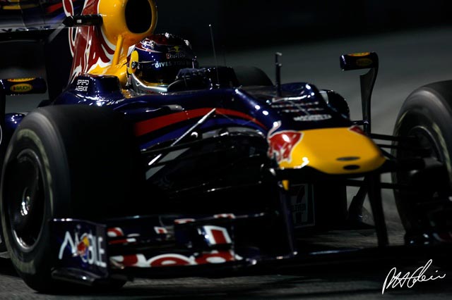 Practice 2 Report - Vettel on top