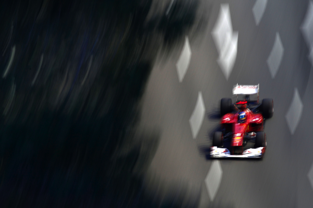 Alonso targets podium
