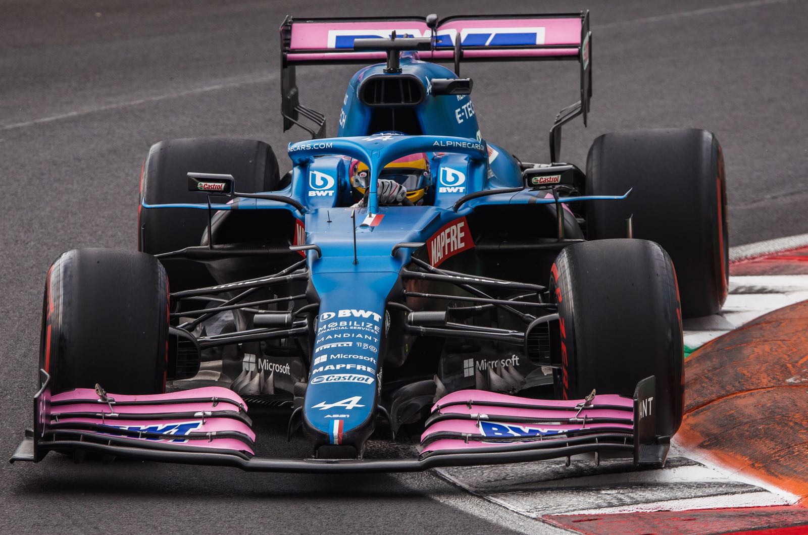 Villeneuve celebrates 25th title anniversary