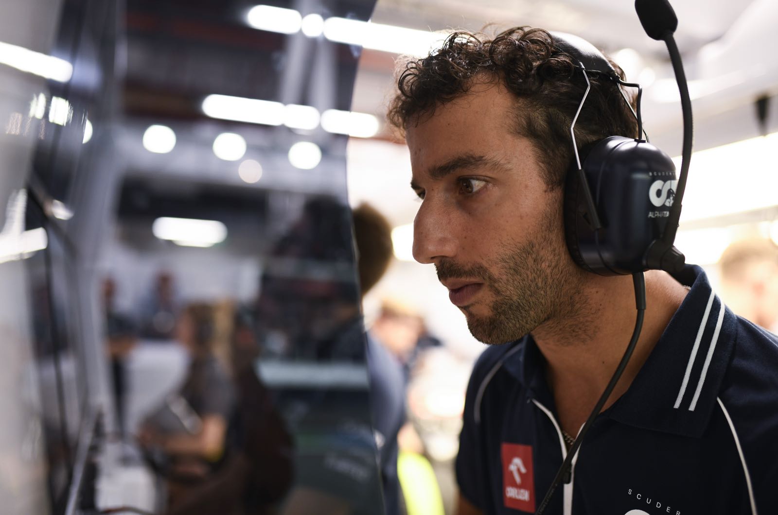 Ricciardo says injury getting better and better