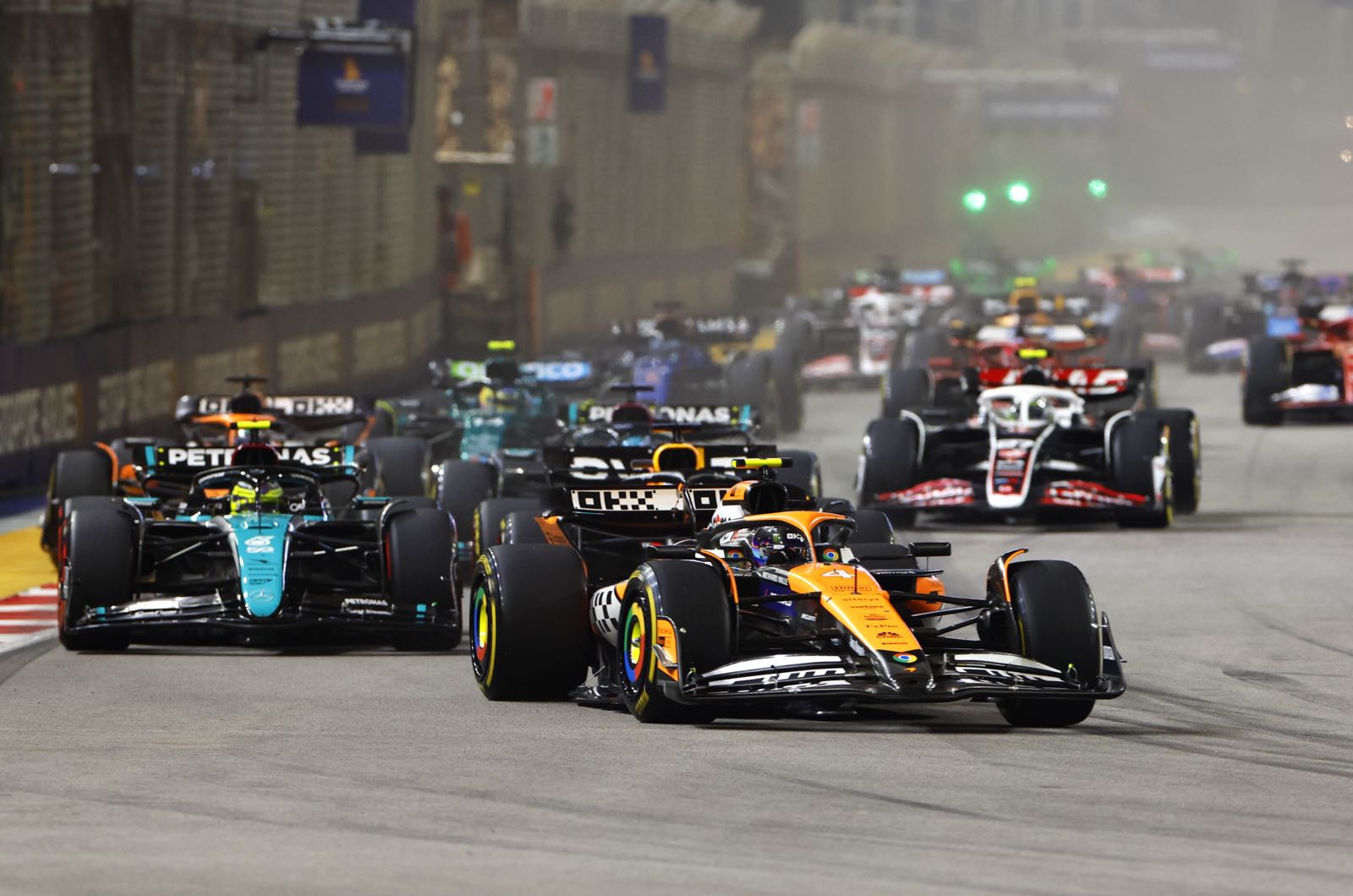 McLaren turns spotlight on F1 rivals rear wings